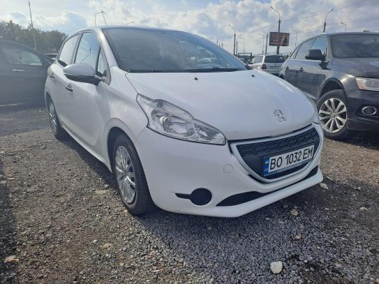 Peugeot 208 2013р. у розстрочку