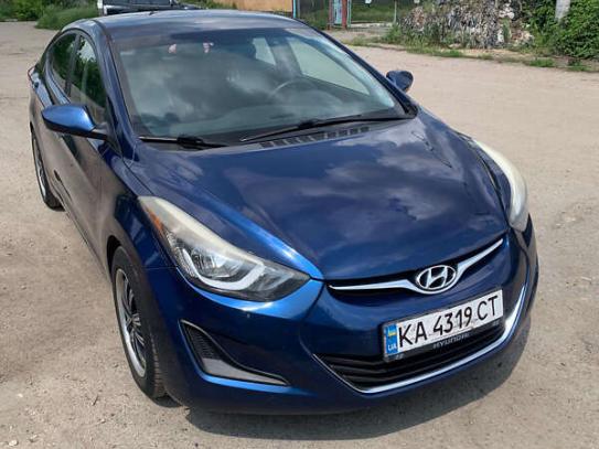 Hyundai Elantra
                         2015г. в рассрочку
