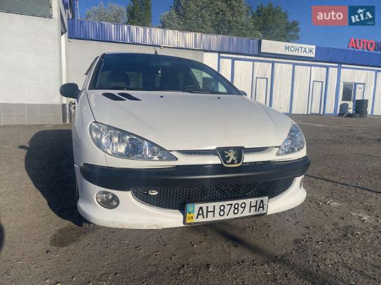 Peugeot 206                             2010г. в рассрочку