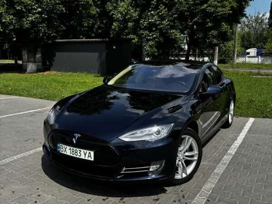 Tesla Model s 2013г. в рассрочку