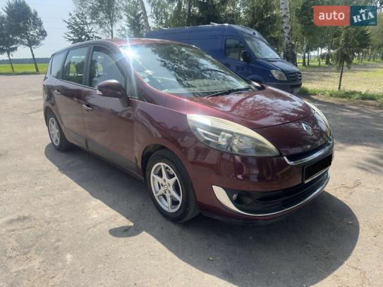 Renault Grand scenic 2012г. в рассрочку