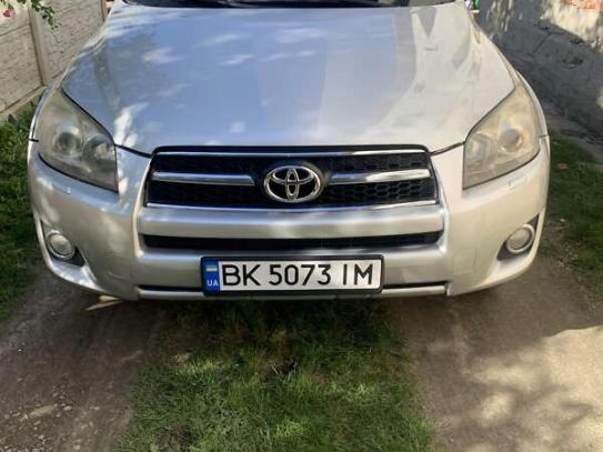 Toyota Rav4 2009р. у розстрочку