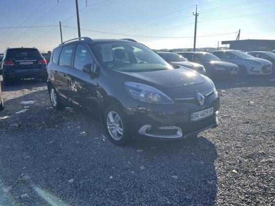 Renault Scenic
                          2014г. в рассрочку