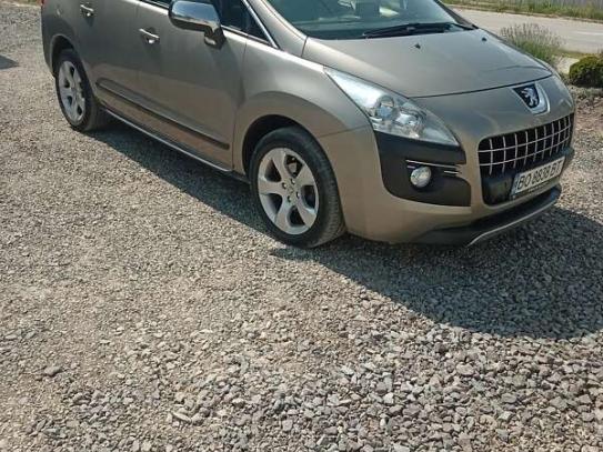 Peugeot 3008
                            2012г. в рассрочку