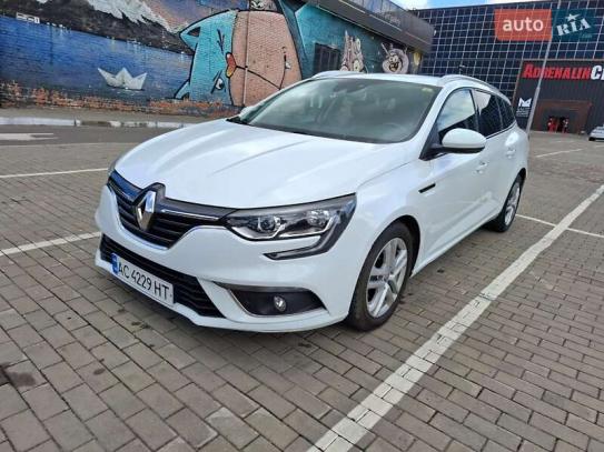 Renault Megane                          2017г. в рассрочку