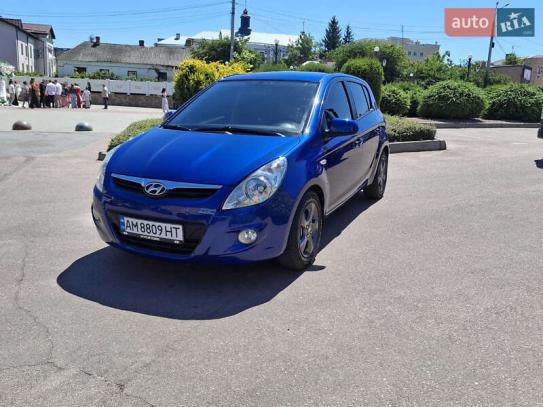 Hyundai I20
                             2011г. в рассрочку