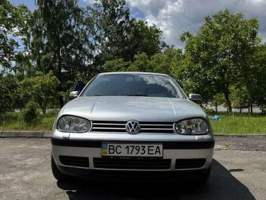 Volkswagen Golf
                            2002г. в рассрочку