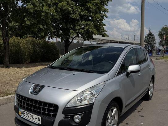 Peugeot 3008                            2012г. в рассрочку