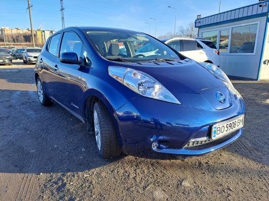 Nissan Leaf 2017г. в рассрочку