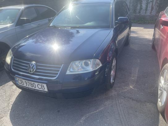 Volkswagen Passat 2002р. у розстрочку