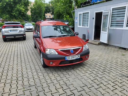 Dacia Logan                           2008г. в рассрочку