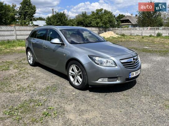 Opel Insignia 2011г. в рассрочку