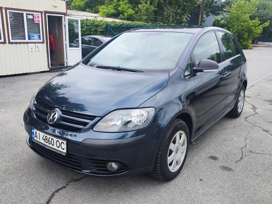 Volkswagen Golf
                            2009г. в рассрочку