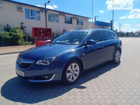 Opel Insignia sports tourer 2016г. в рассрочку