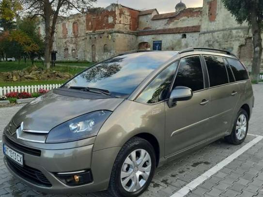 Citroen C4 picasso 2008р. у розстрочку