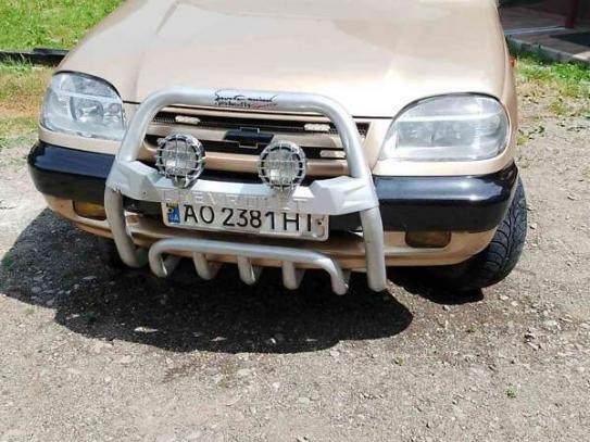 Chevrolet Niva 2004р. у розстрочку