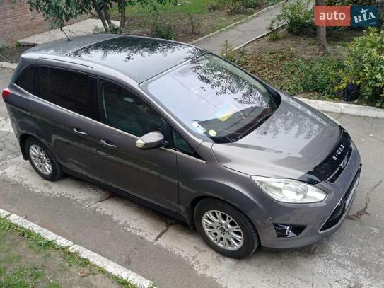 Ford Grand c-max 2012р. у розстрочку