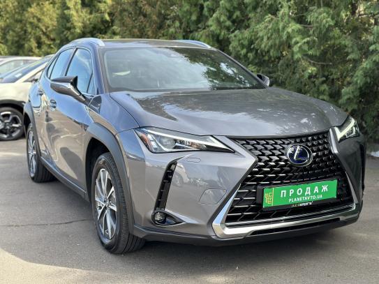 Lexus Ux 2021г. в рассрочку