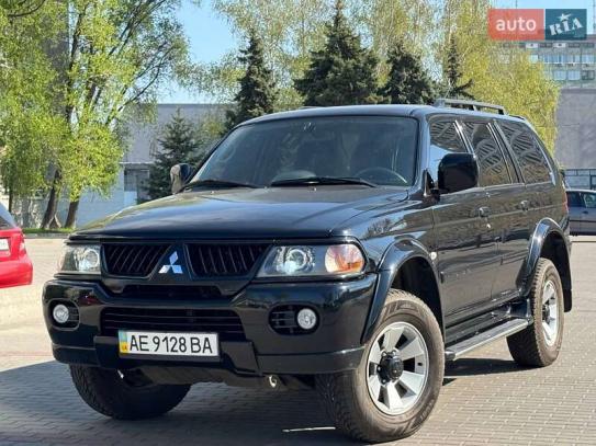 Mitsubishi Pajero                          2006г. в рассрочку