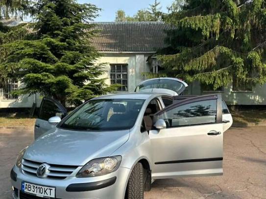 Volkswagen Golf plus                       2006г. в рассрочку
