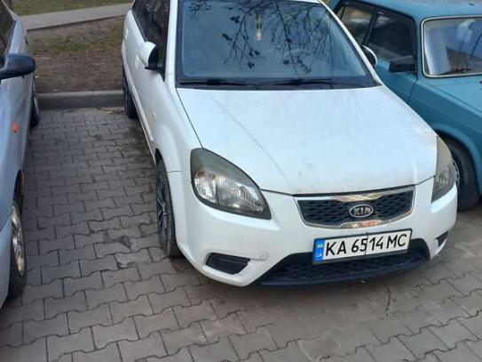 Kia Rio                             2010г. в рассрочку