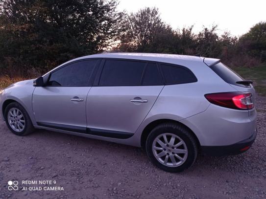 Renault Megane                          2011г. в рассрочку