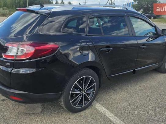 Renault Megane                          2015г. в рассрочку