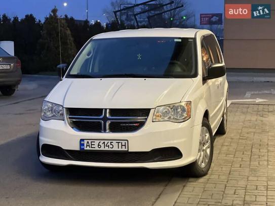 Dodge Grand caravan
                   2017г. в рассрочку