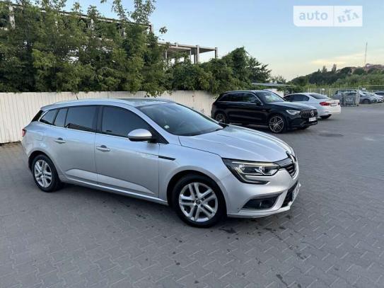 Renault Megane 2017г. в рассрочку