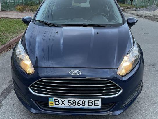 Ford Fiesta                          2015г. в рассрочку