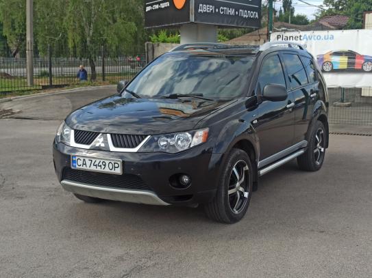 Mitsubishi Outlander                       2008г. в рассрочку