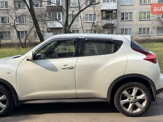 Nissan Juke                            2012г. в рассрочку