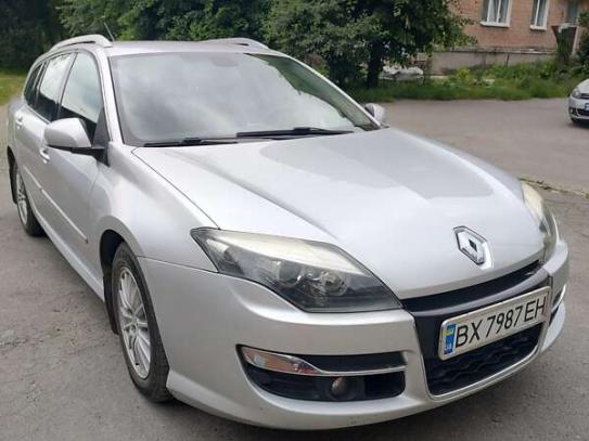 Renault Laguna                          2011г. в рассрочку