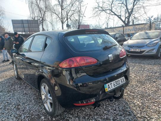 Seat Leon                            2008г. в рассрочку