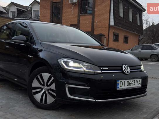 Volkswagen E-golf                          2018г. в рассрочку