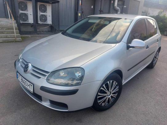 Volkswagen Golf                            2004г. в рассрочку