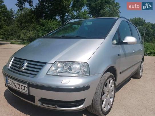 Volkswagen Sharan
                          2007г. в рассрочку