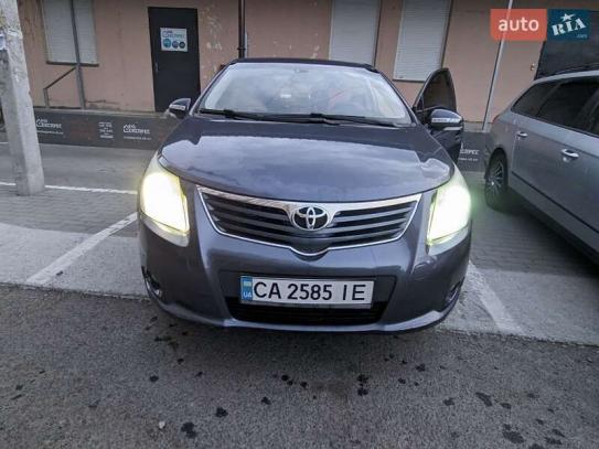 Toyota Avensis
                         2011г. в рассрочку