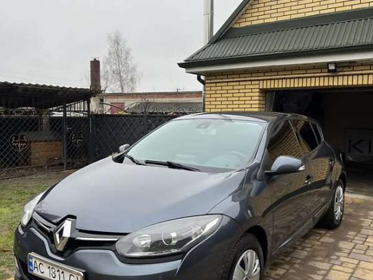 Renault Megane                          2015г. в рассрочку