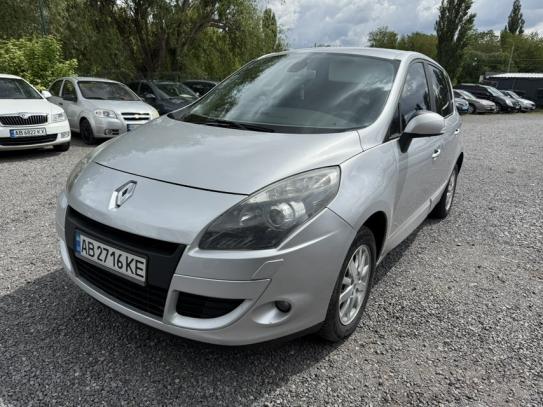 Renault Scenic                          2011г. в рассрочку