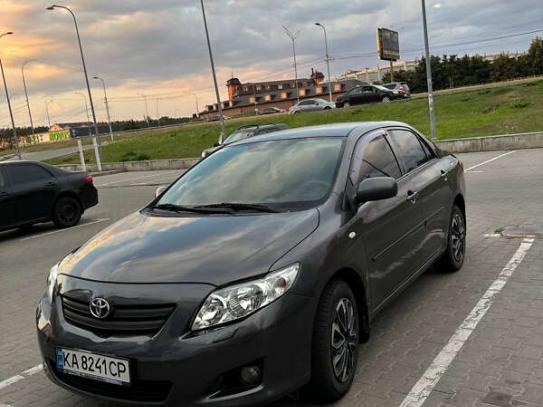 Toyota Corolla 2007р. у розстрочку