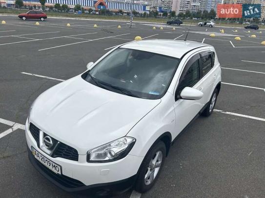 Nissan Qashqai                         2013г. в рассрочку