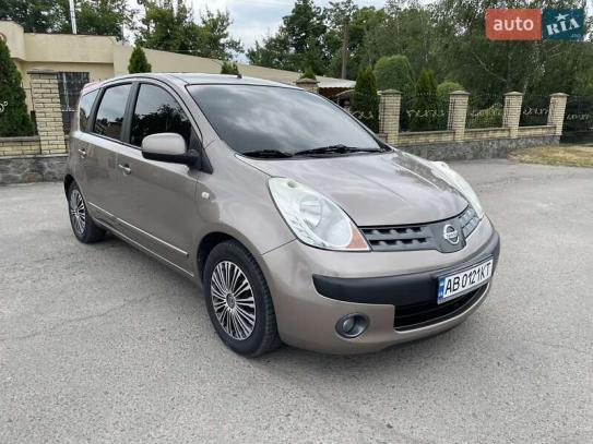 Nissan Note                            2007г. в рассрочку