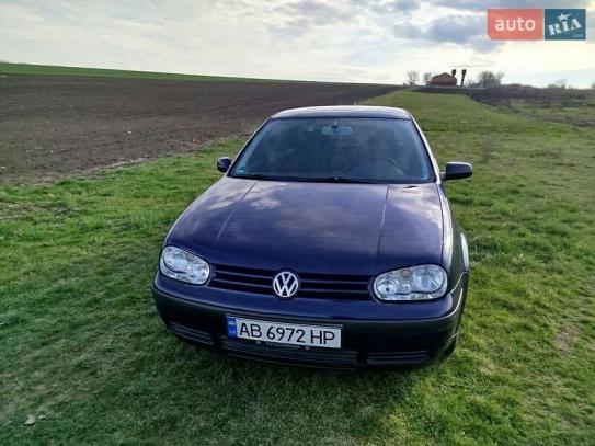 Volkswagen Golf
                            2001г. в рассрочку