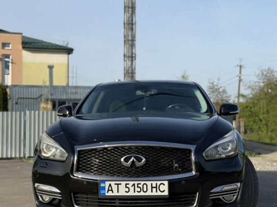 Infiniti Q70                             2016г. в рассрочку