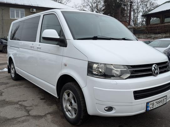 Volkswagen Caravelle 2010р. у розстрочку