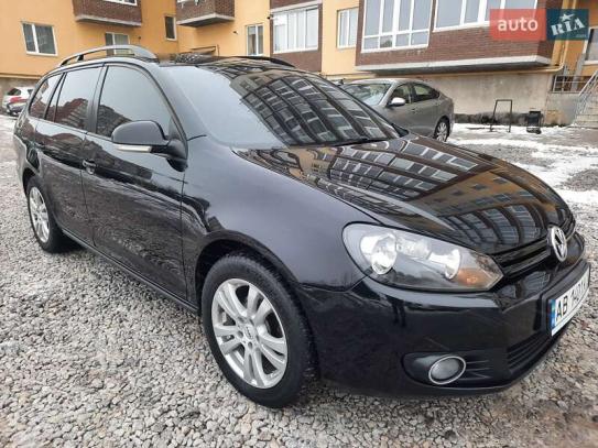 Volkswagen Golf 2010г. в рассрочку