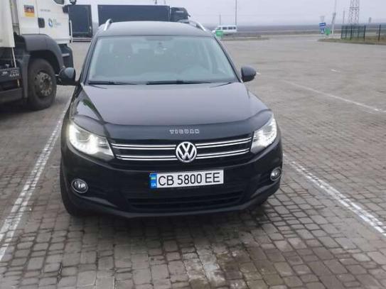 Volkswagen Tiguan                          2011г. в рассрочку