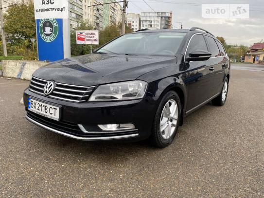 Volkswagen Passat 2012р. у розстрочку