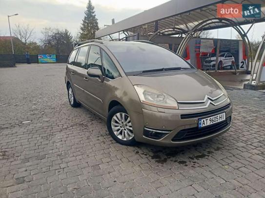 Citroen C4 picasso 2007г. в рассрочку